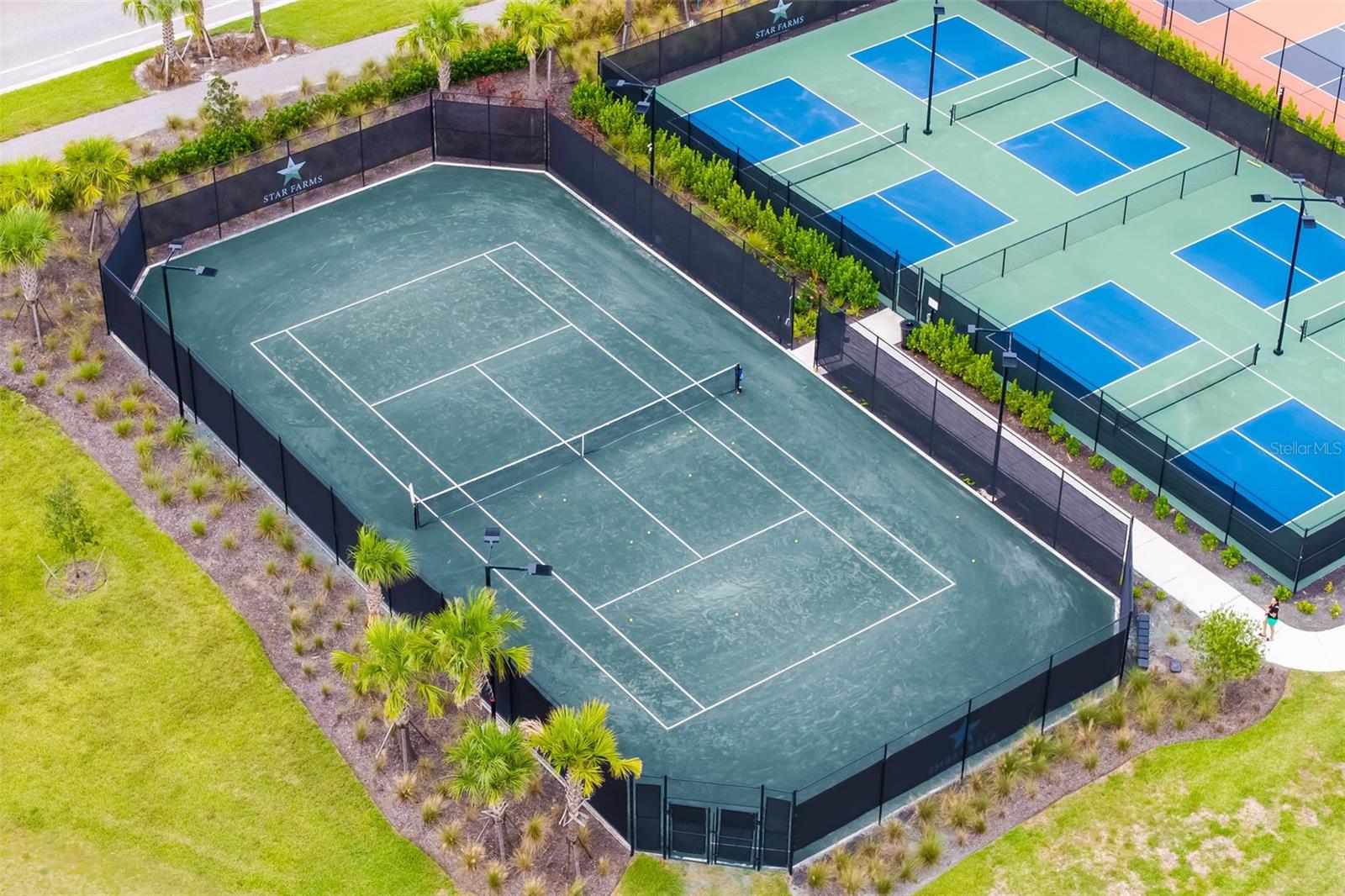 STAR FARMSPH V-SUBPHASES A - Residential Lease