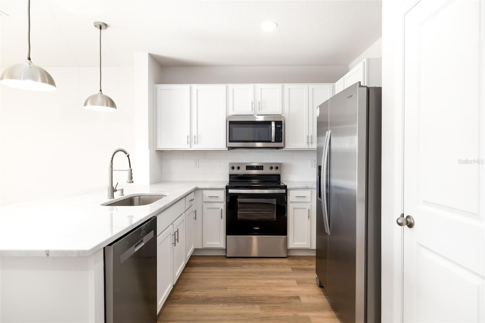 STAR FARMSPH V-SUBPHASES A - Residential Lease