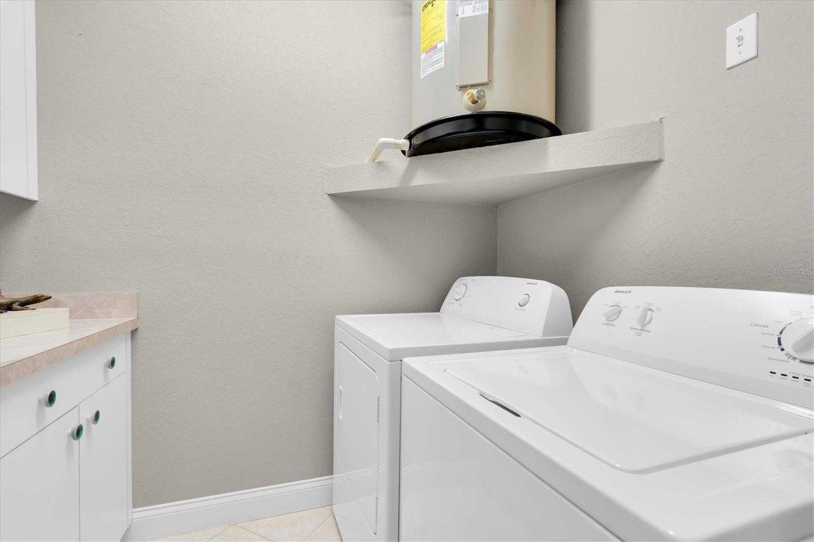 POINTE TARPON TWNHMS - Residential