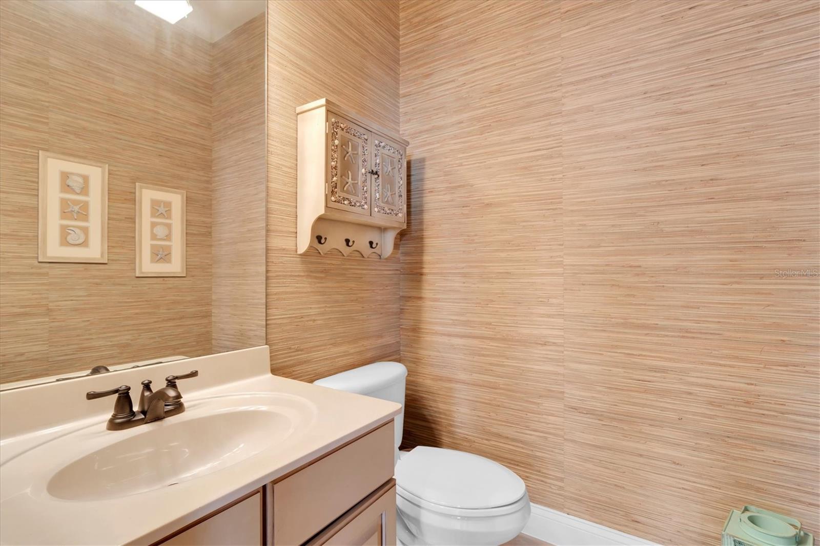 POINTE TARPON TWNHMS - Residential