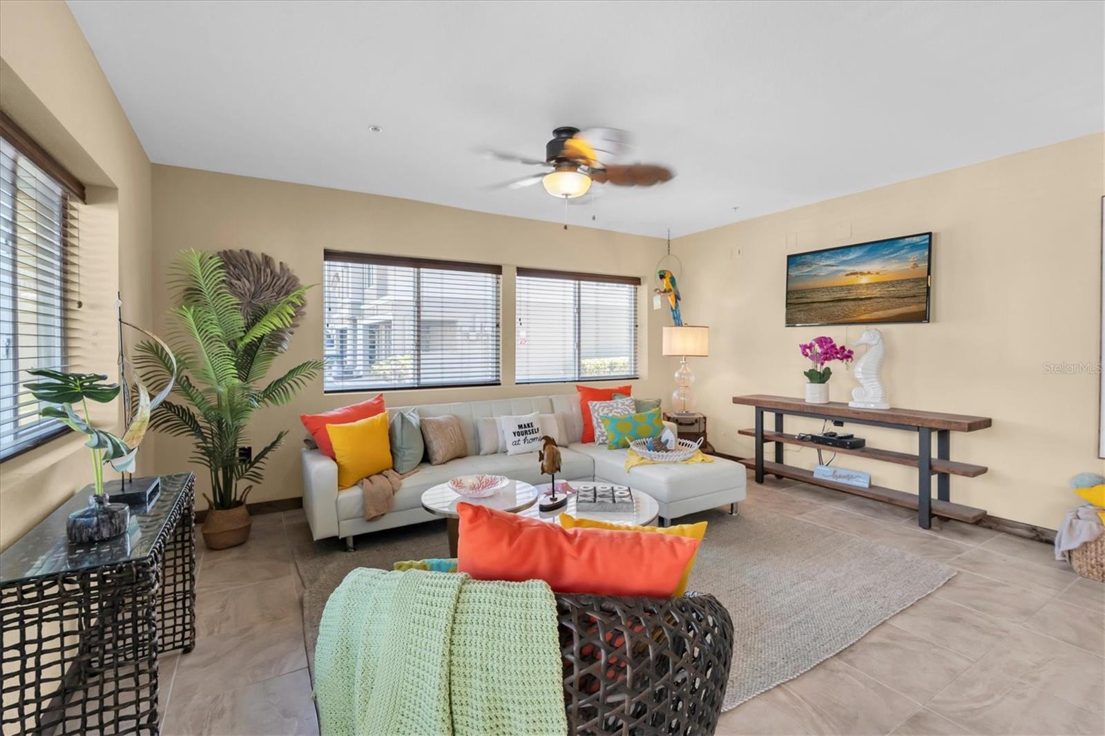 POINTE TARPON TWNHMS - Residential