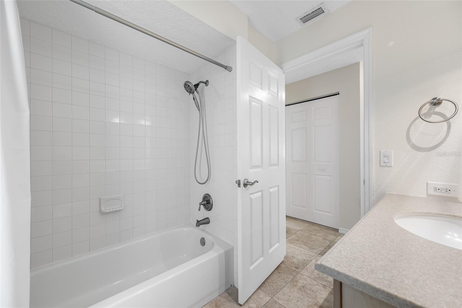NORTH BAY HILLS REP - Residential