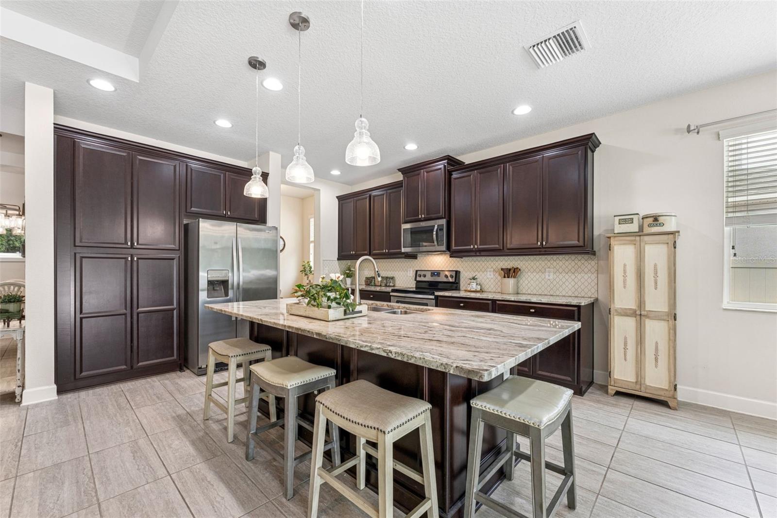 1237 WINDY BAY SHL