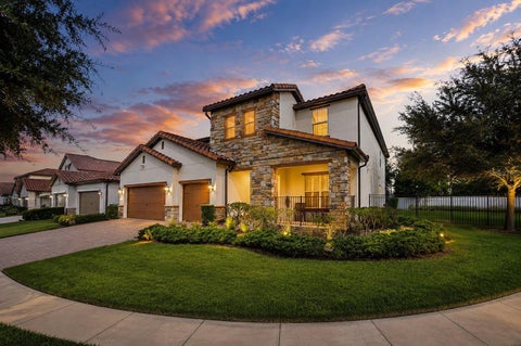 Photo of 10902 Citron Oaks Drive, Orlando, FL 32836 (MLS # TB8507076)