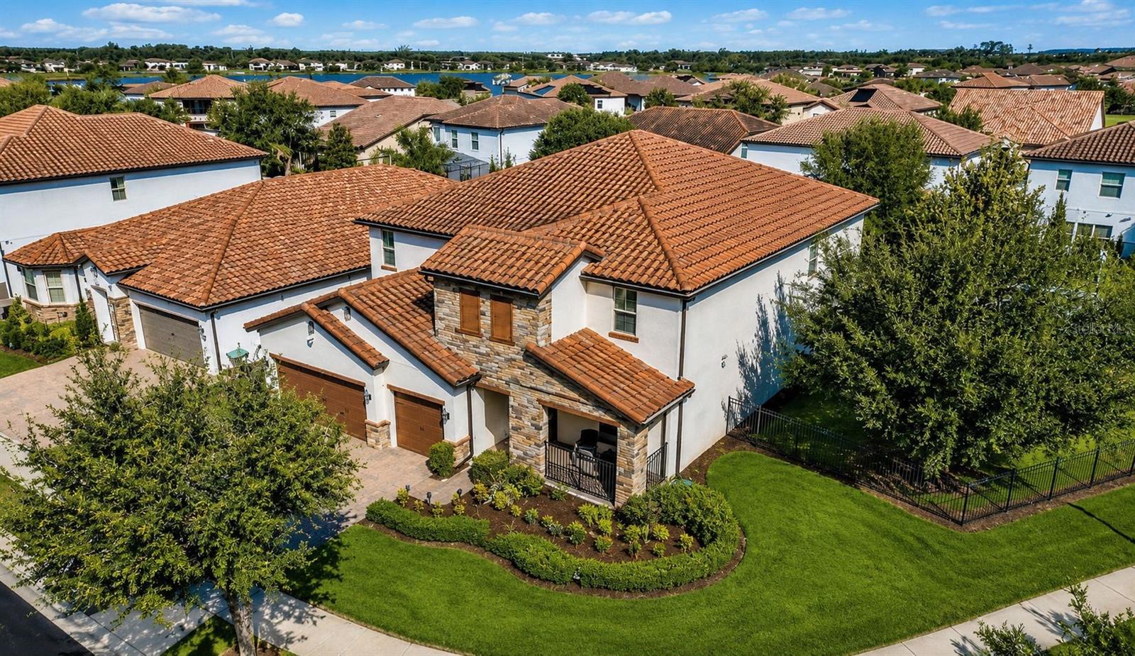 10902 CITRON OAKS DRIVE