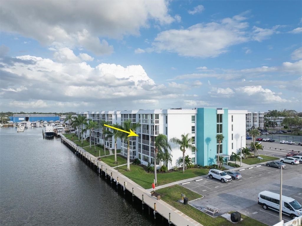 Photo of 4900 38th Way S #302, St Petersburg, FL 33711 (MLS # TB8434824)