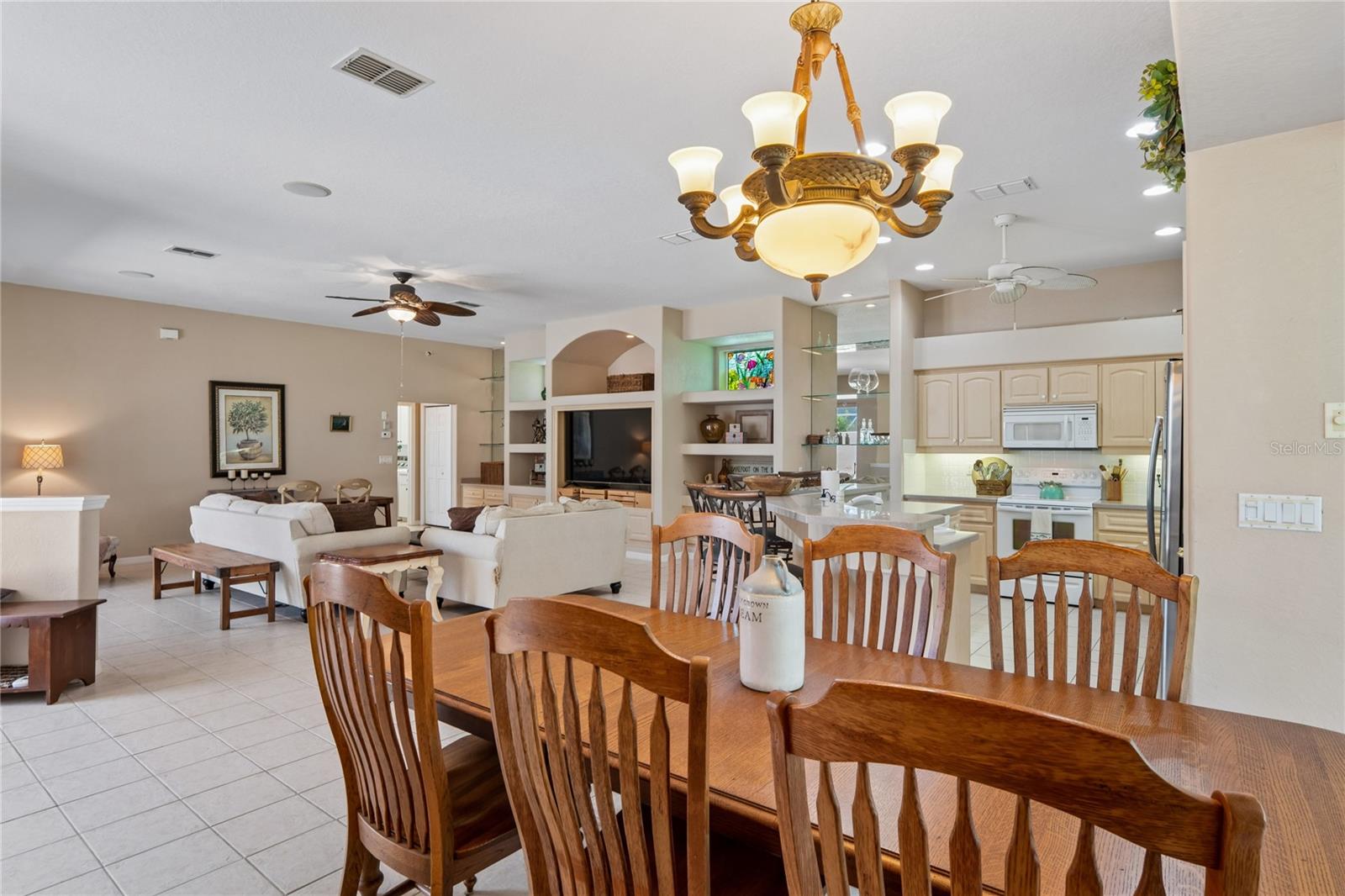 WOODLAND WATERS PH 5 - Residential