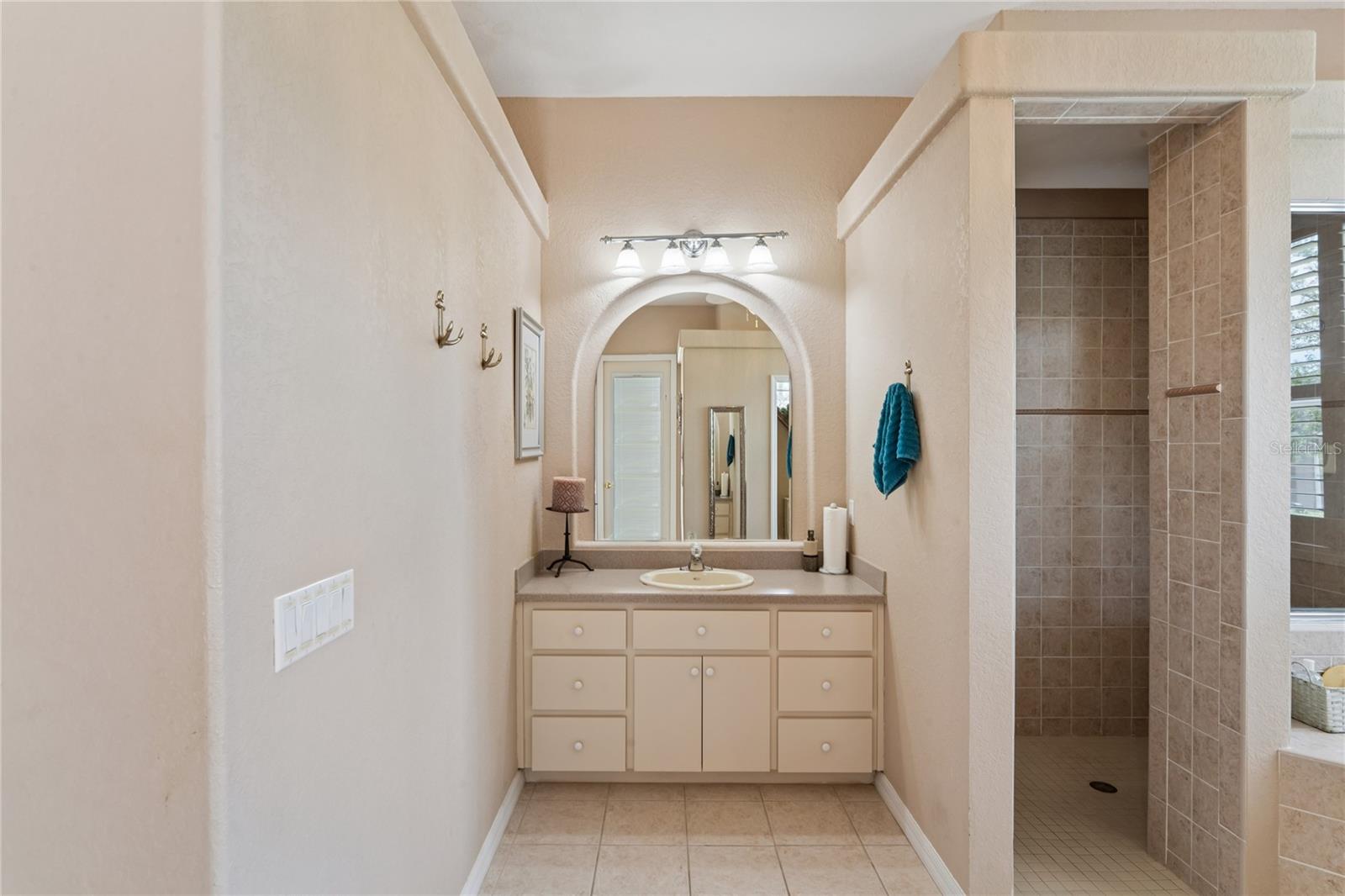 WOODLAND WATERS PH 5 - Residential
