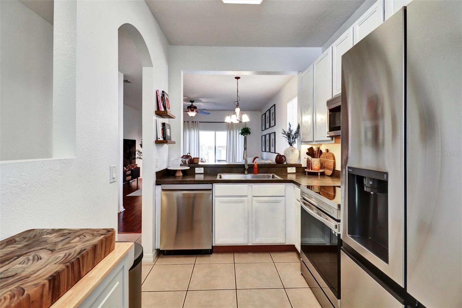 RETREAT AT TWIN LAKES REP - Residential