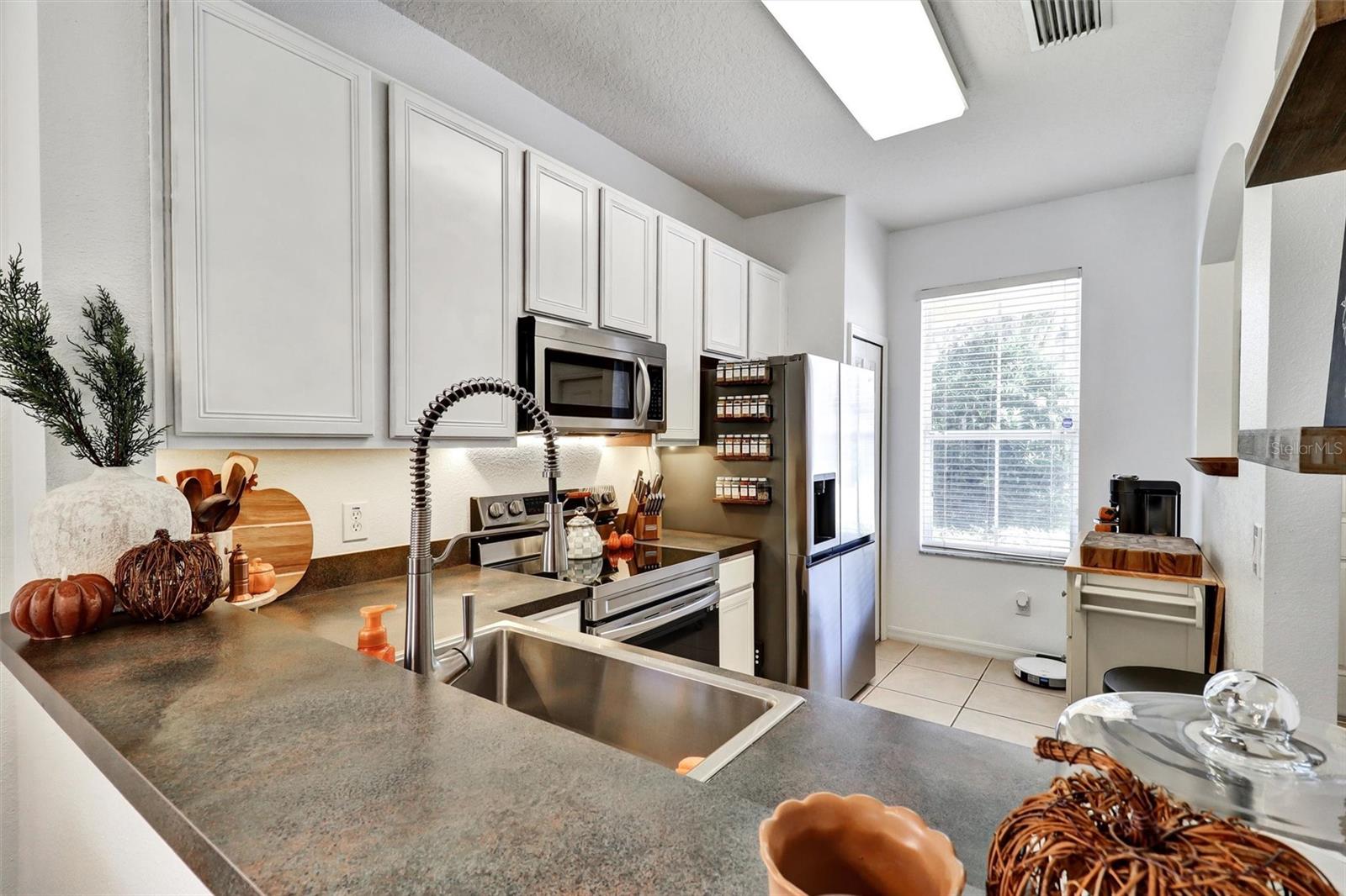 RETREAT AT TWIN LAKES REP - Residential