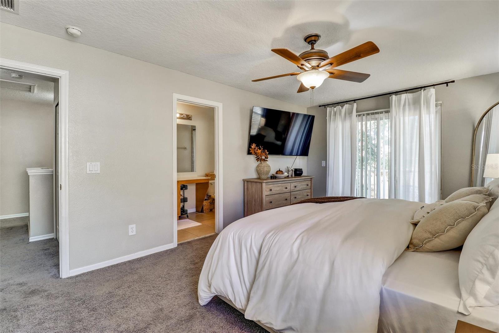 RETREAT AT TWIN LAKES REP - Residential