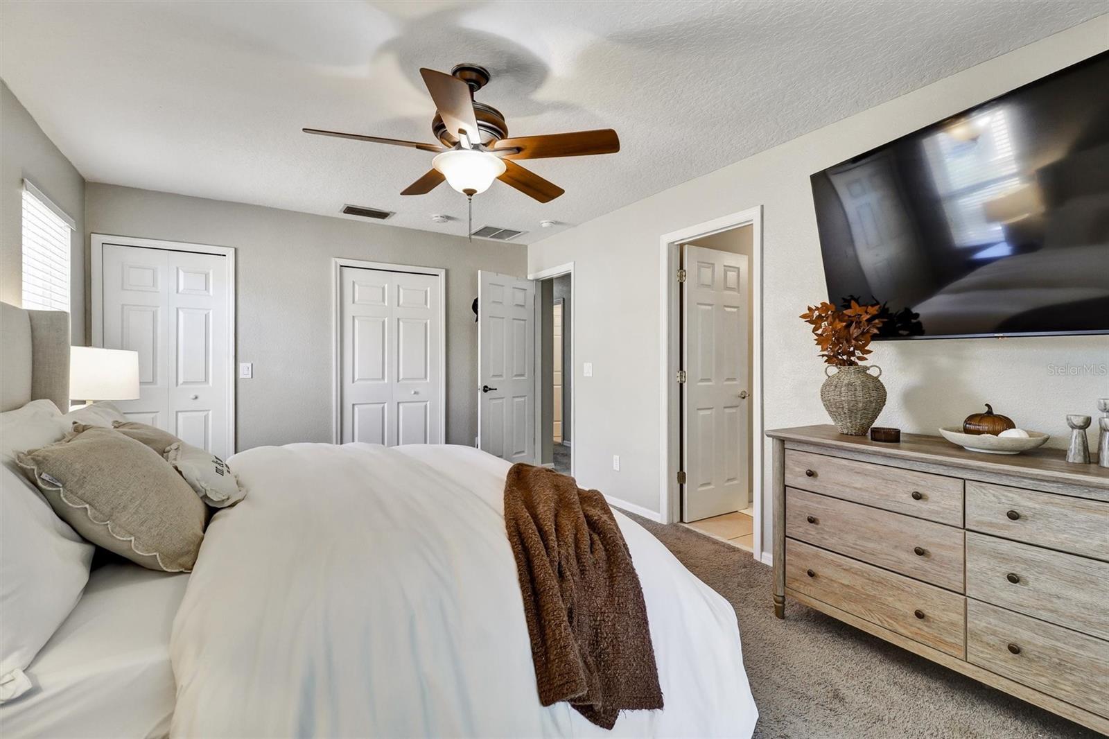 RETREAT AT TWIN LAKES REP - Residential