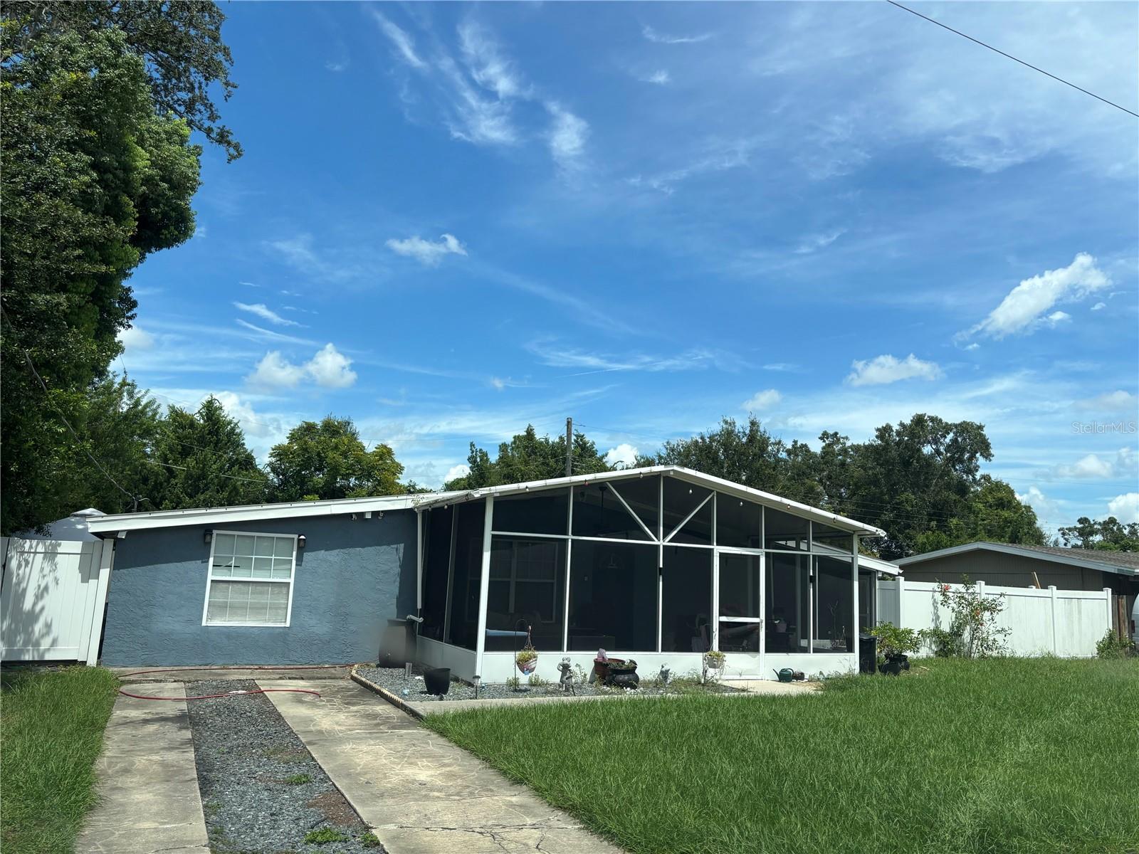 LAKEWOOD ESTATES UNIT 1 - Residential Lease