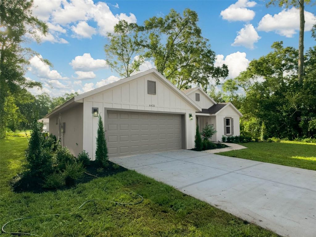 Photo of 4020 SW 156th, Ocala, FL 34481 (MLS # OM723077)