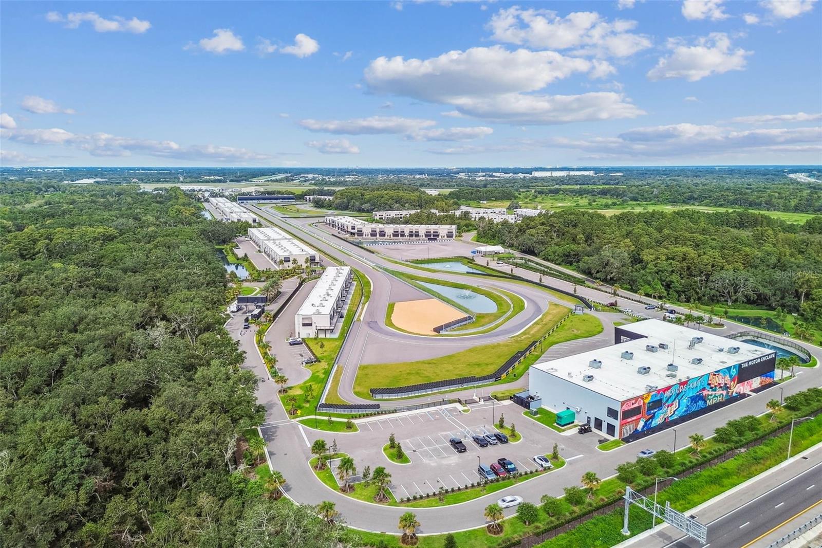 MOTOR ENCLAVE - Commercial Sale