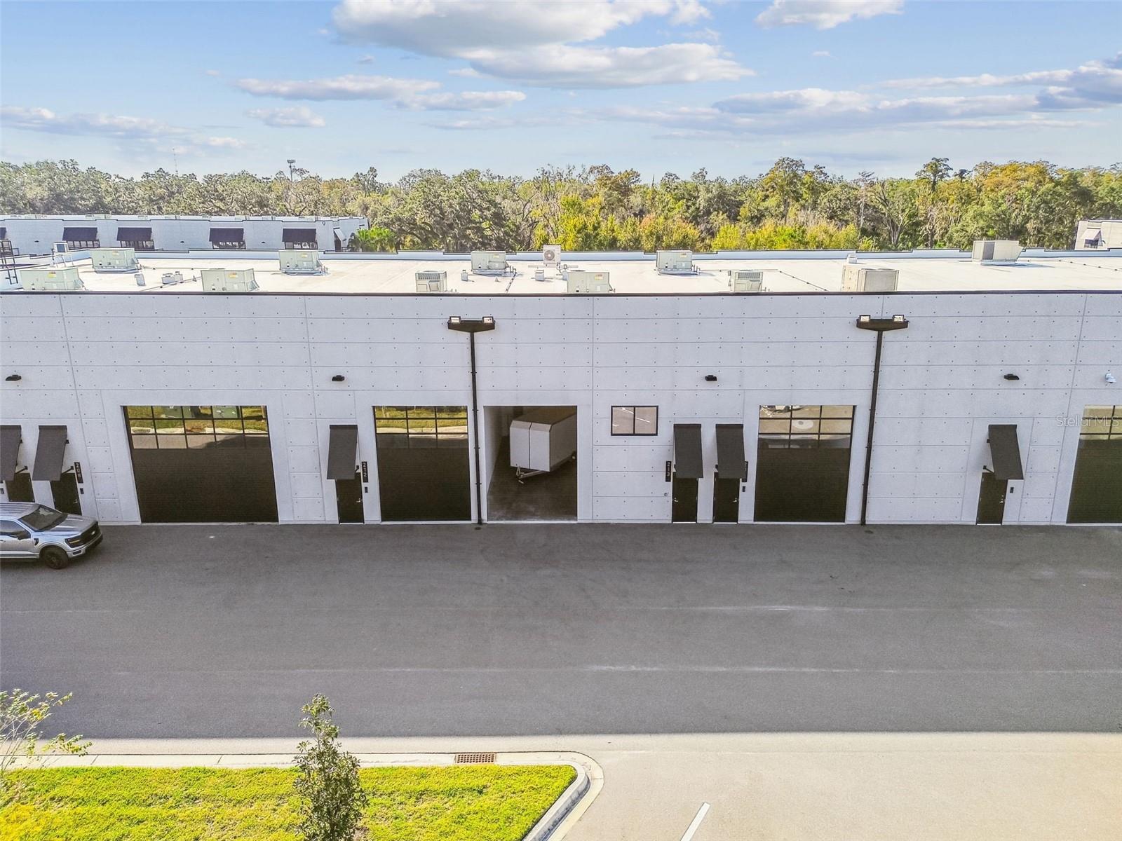 MOTOR ENCLAVE - Commercial Sale