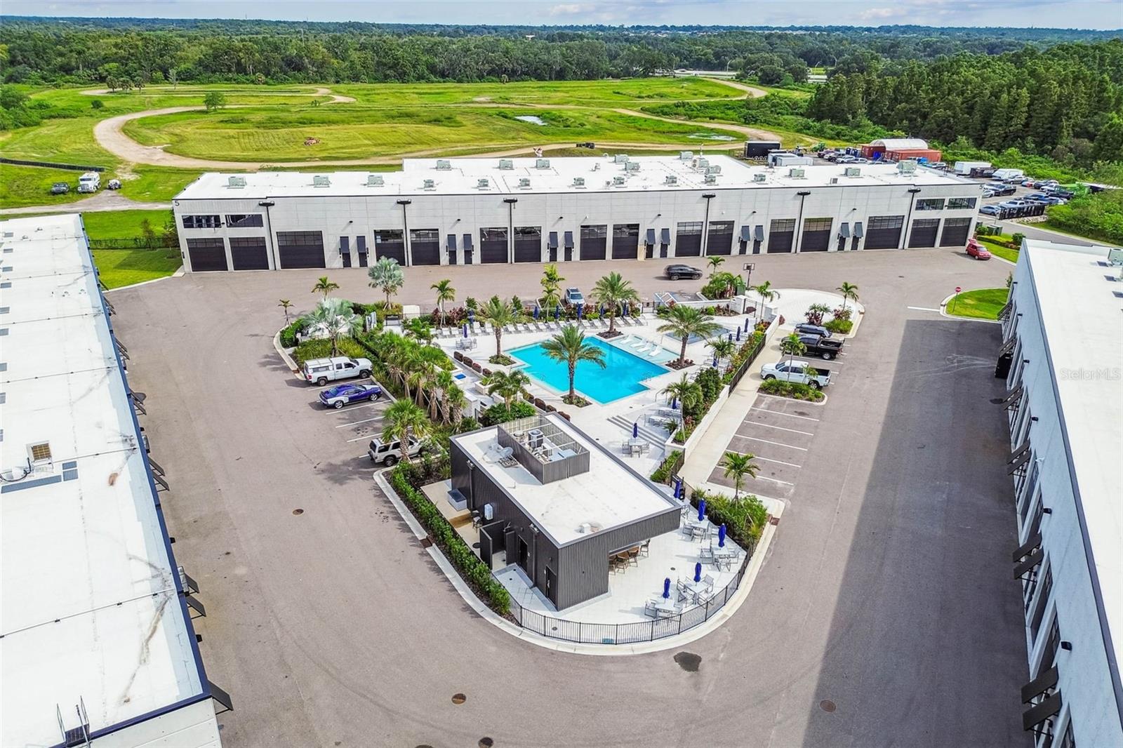 MOTOR ENCLAVE - Commercial Sale