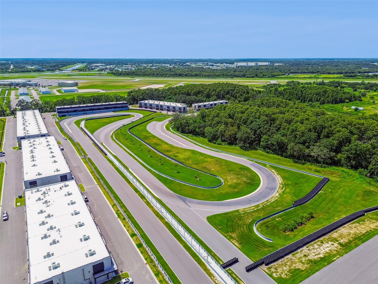 MOTOR ENCLAVE - Commercial Sale