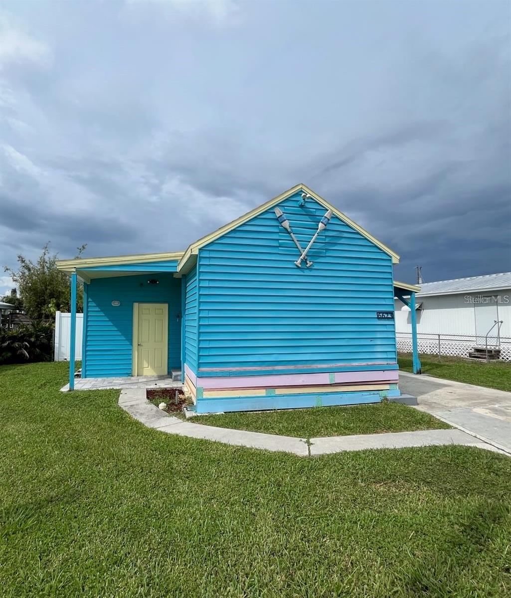 SIGNAL COVE - Residential