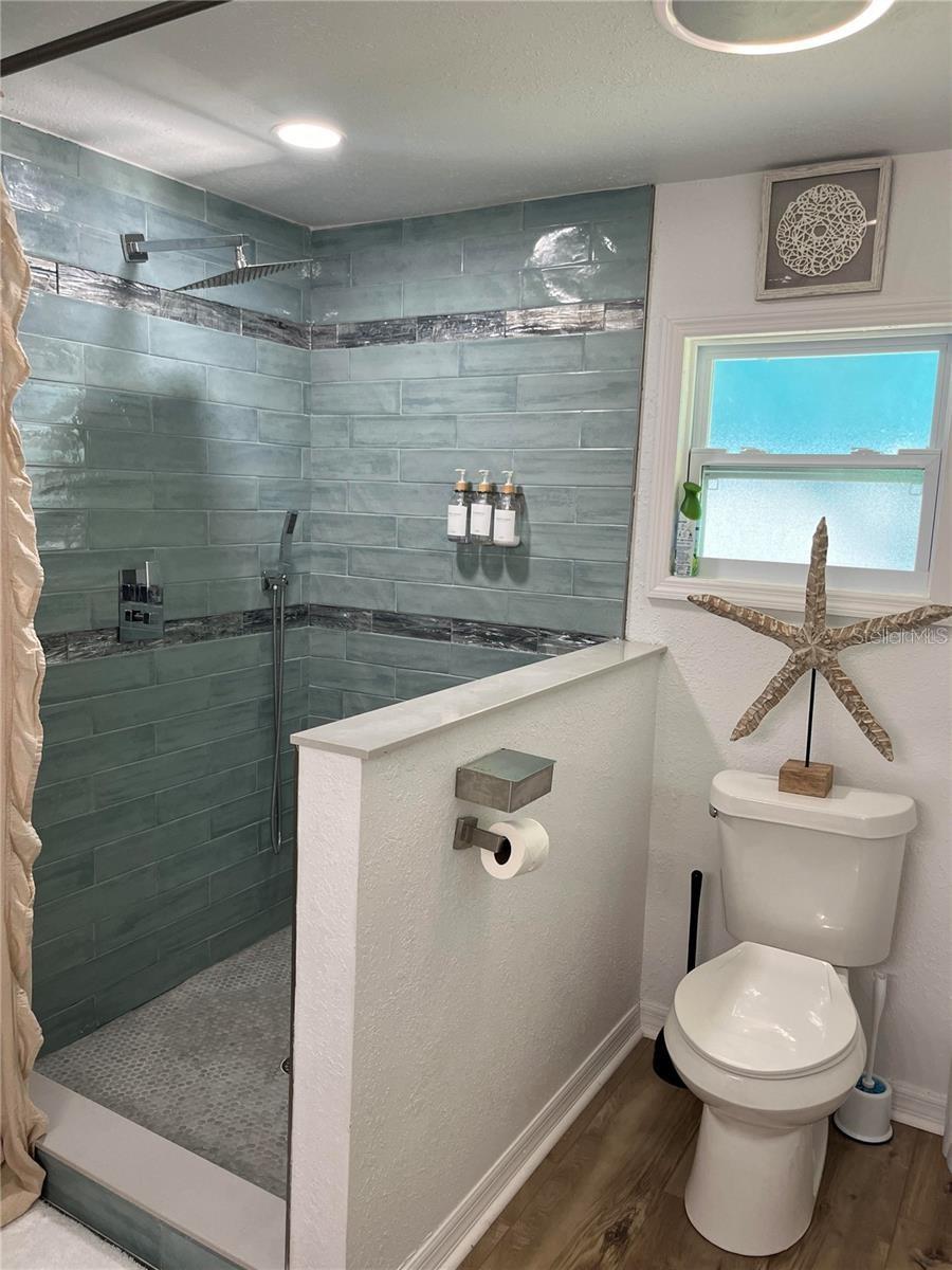 SIGNAL COVE - Residential