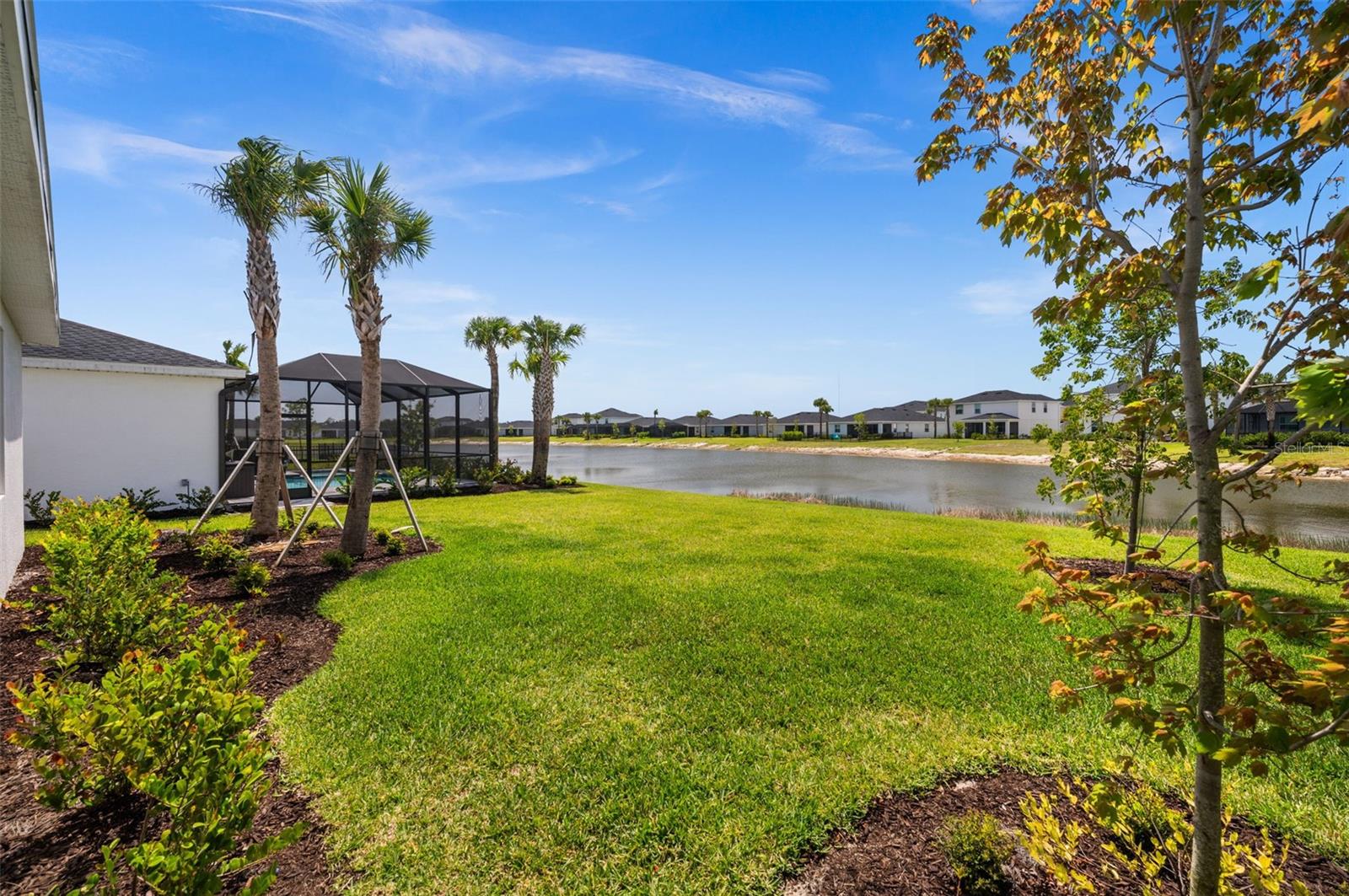 TUCKERS COVE - Residential