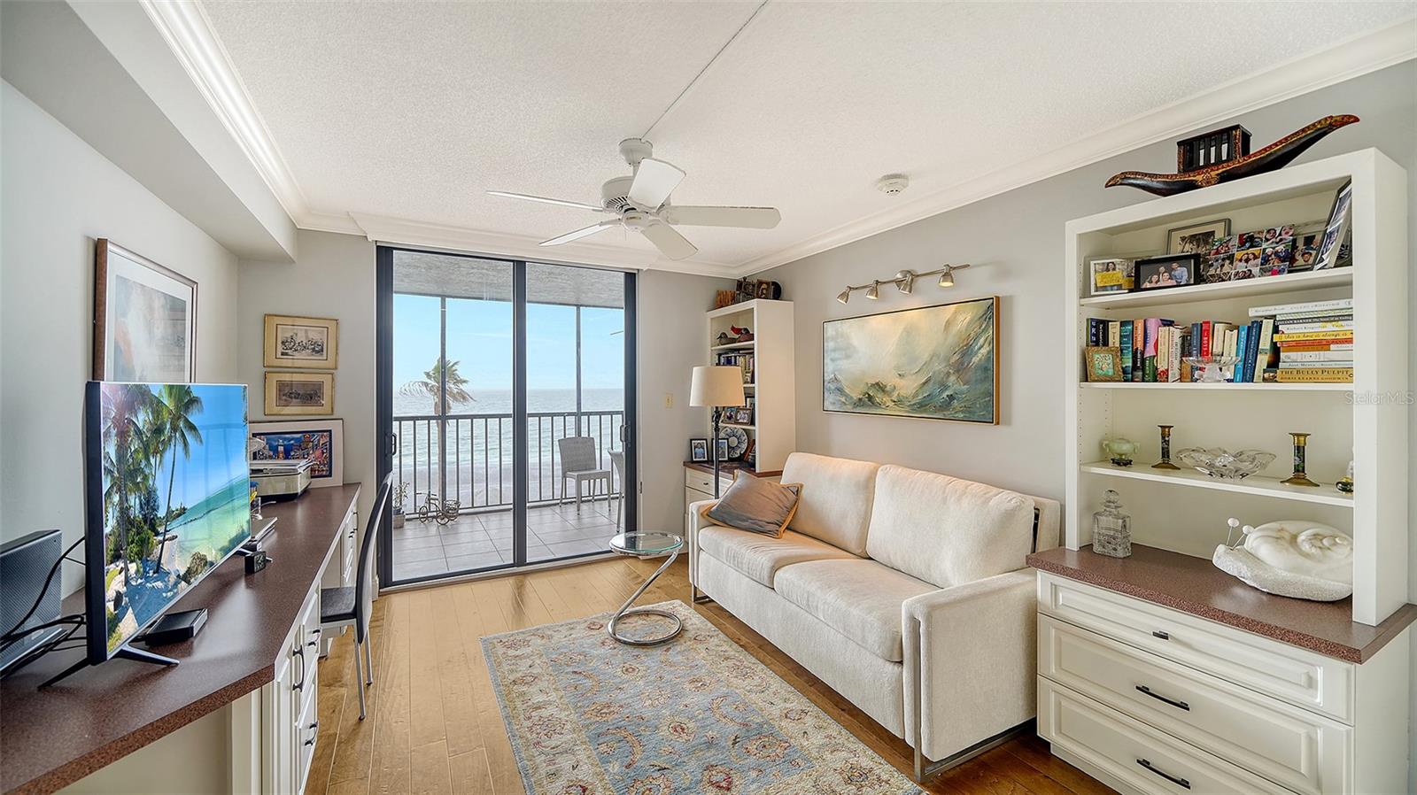 THE CASTILLIAN - Residential