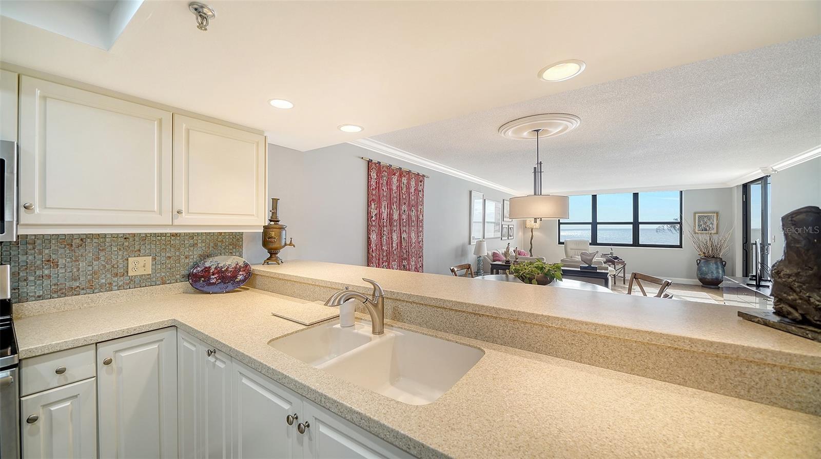 THE CASTILLIAN - Residential