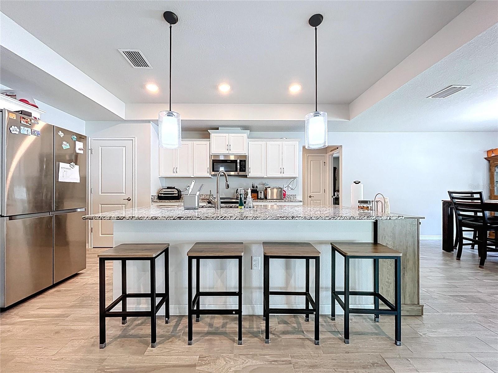 ROYAL HIGHLANDS - Residential