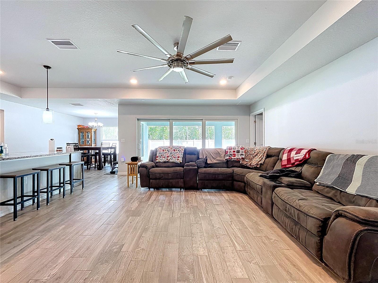 ROYAL HIGHLANDS - Residential