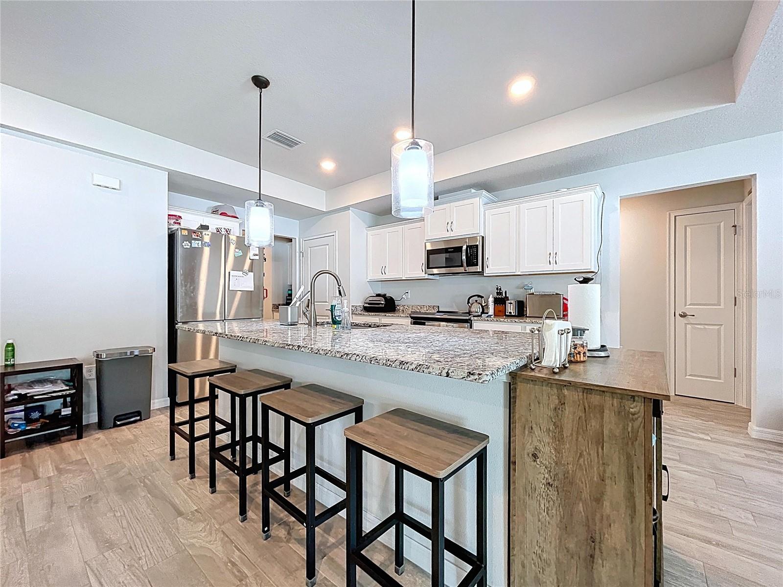 ROYAL HIGHLANDS - Residential