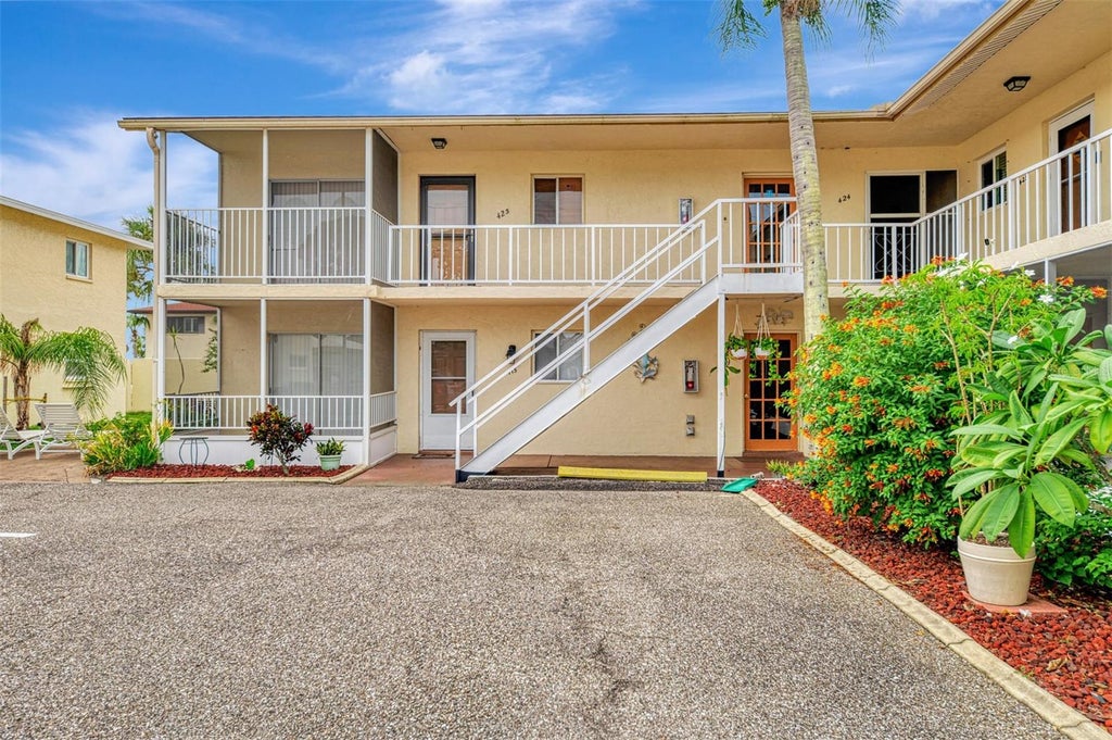Photo of 360 Base Avenue E #424, Venice, FL 34285 (MLS # C7531682)