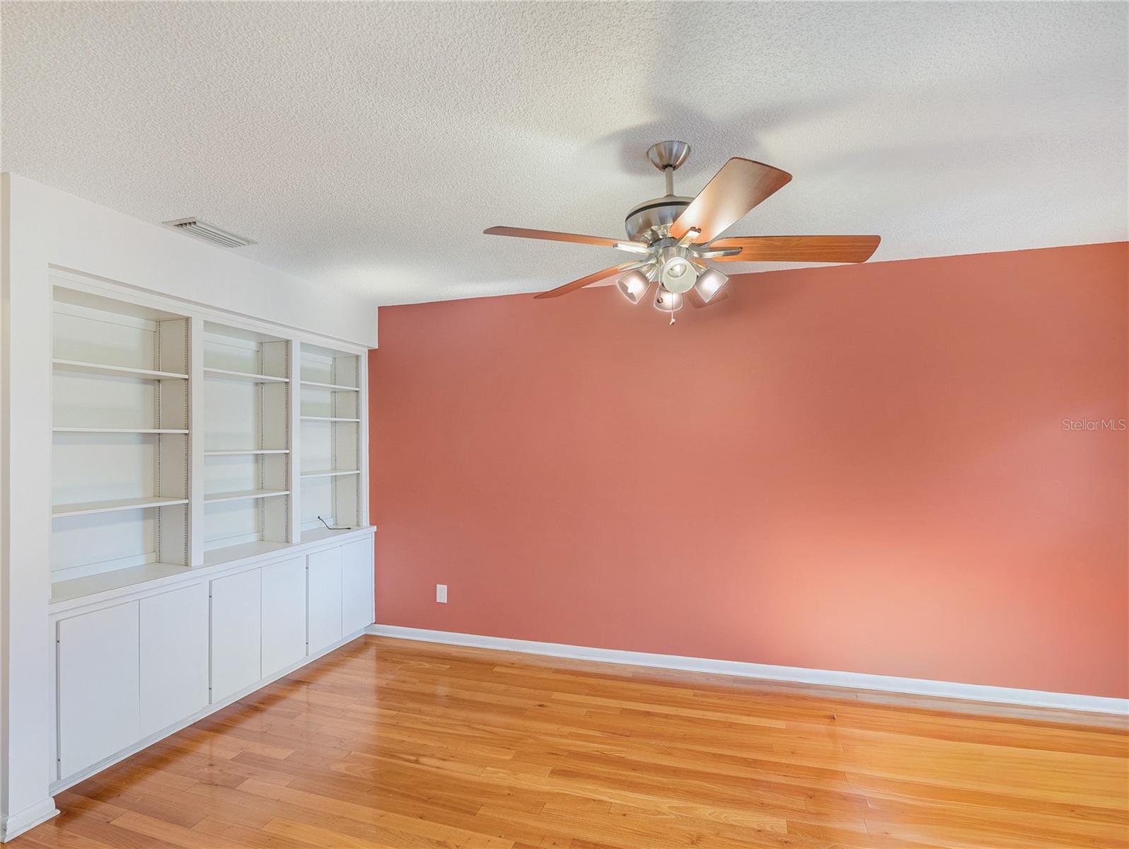 CRESTWOOD SOUTH VILLAGE - Residential