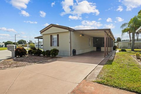 Photo of 132 Orangewood Drive #68, Lake Wales, FL 33898 (MLS # S5137170)