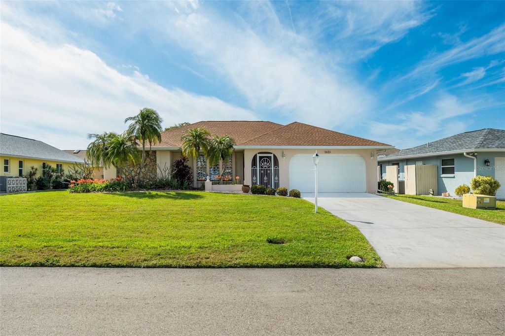 Photo of 5830 Jefferson Road, Venice, FL 34293 (MLS # A4691331)