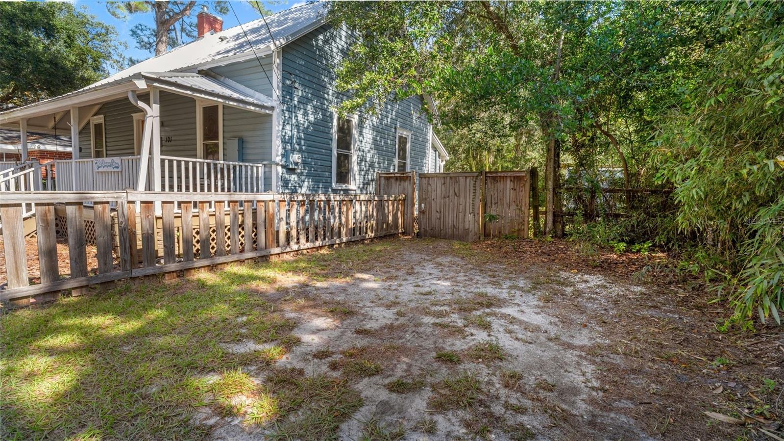 DOIG & ROBERTSONS ADD TO GVILLE - Residential