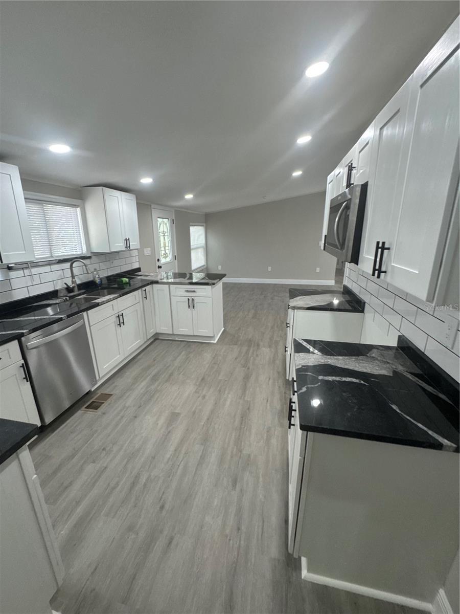 UNPLATTED - Residential Lease