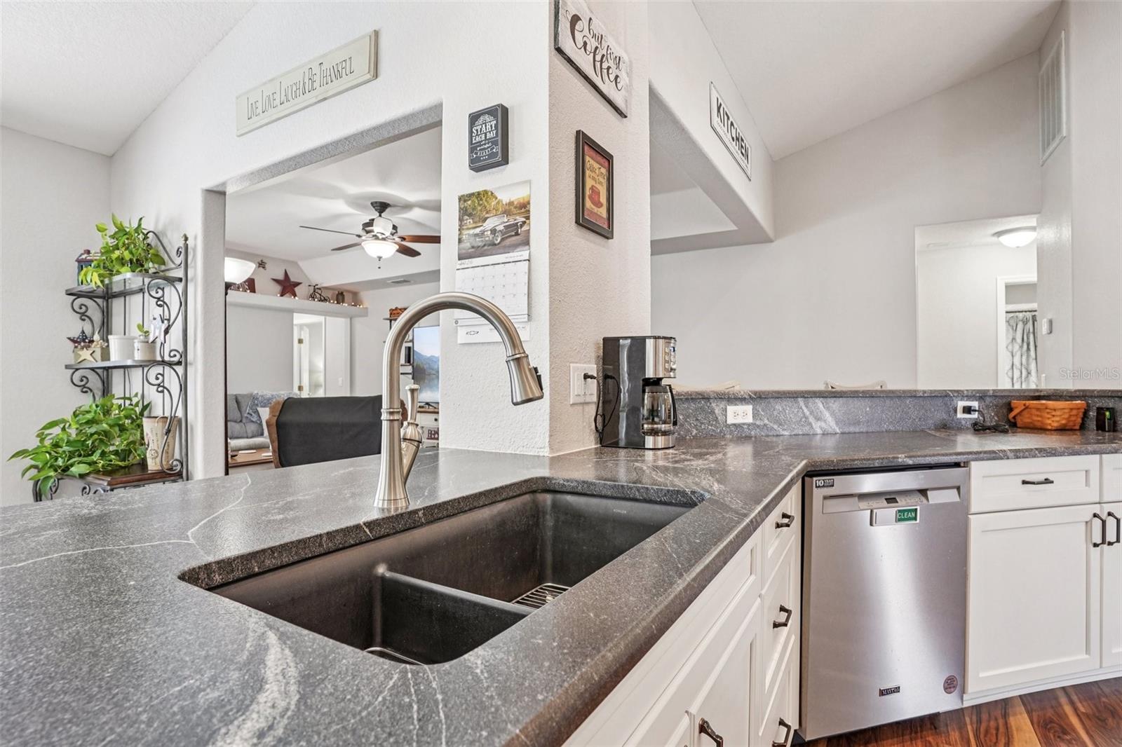 FAIRWAYS AT ROLLING HILLS 1STADDITION - Residential