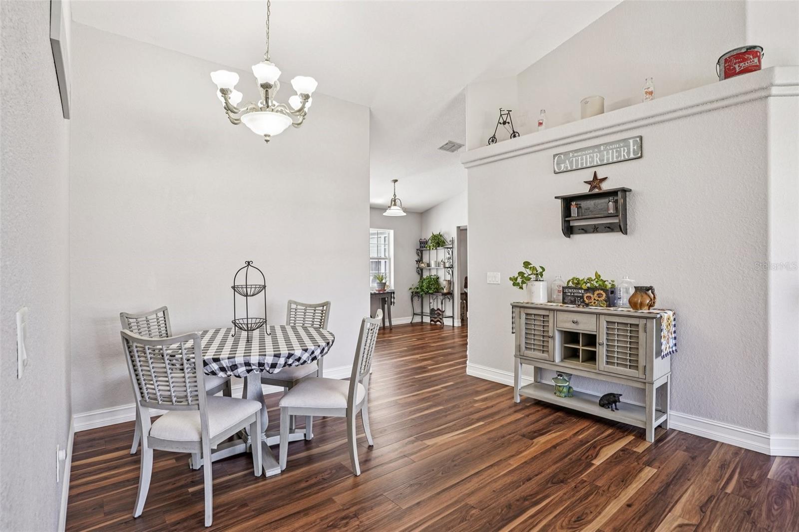 FAIRWAYS AT ROLLING HILLS 1STADDITION - Residential