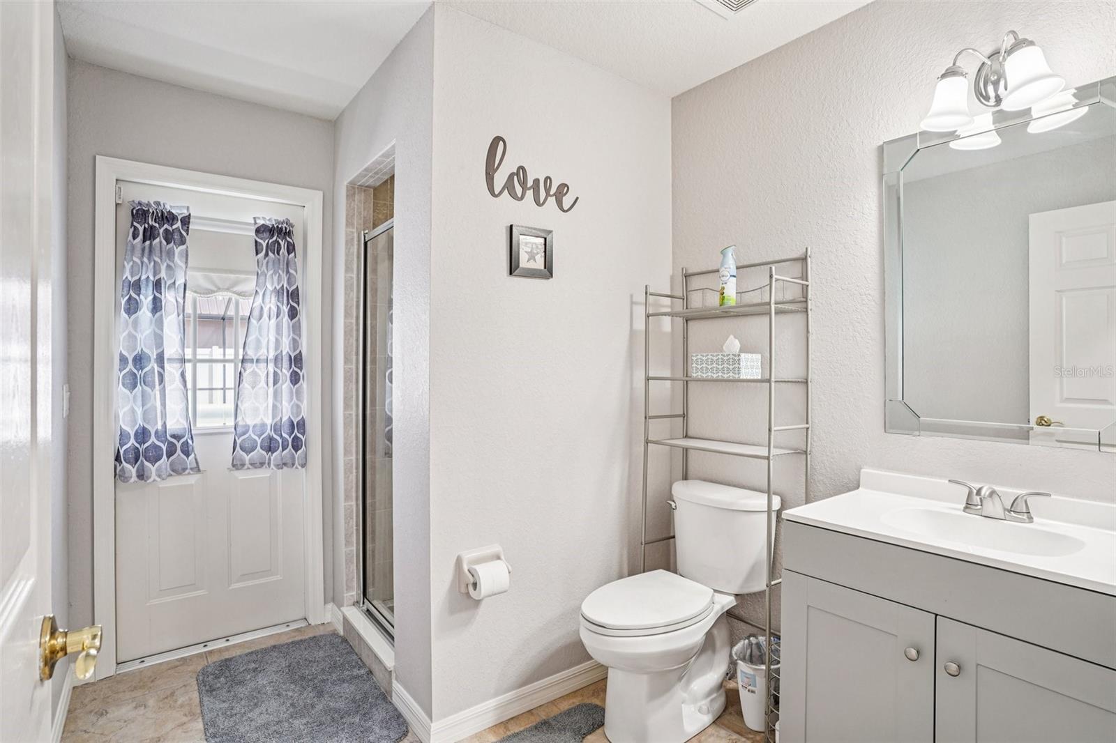 FAIRWAYS AT ROLLING HILLS 1STADDITION - Residential