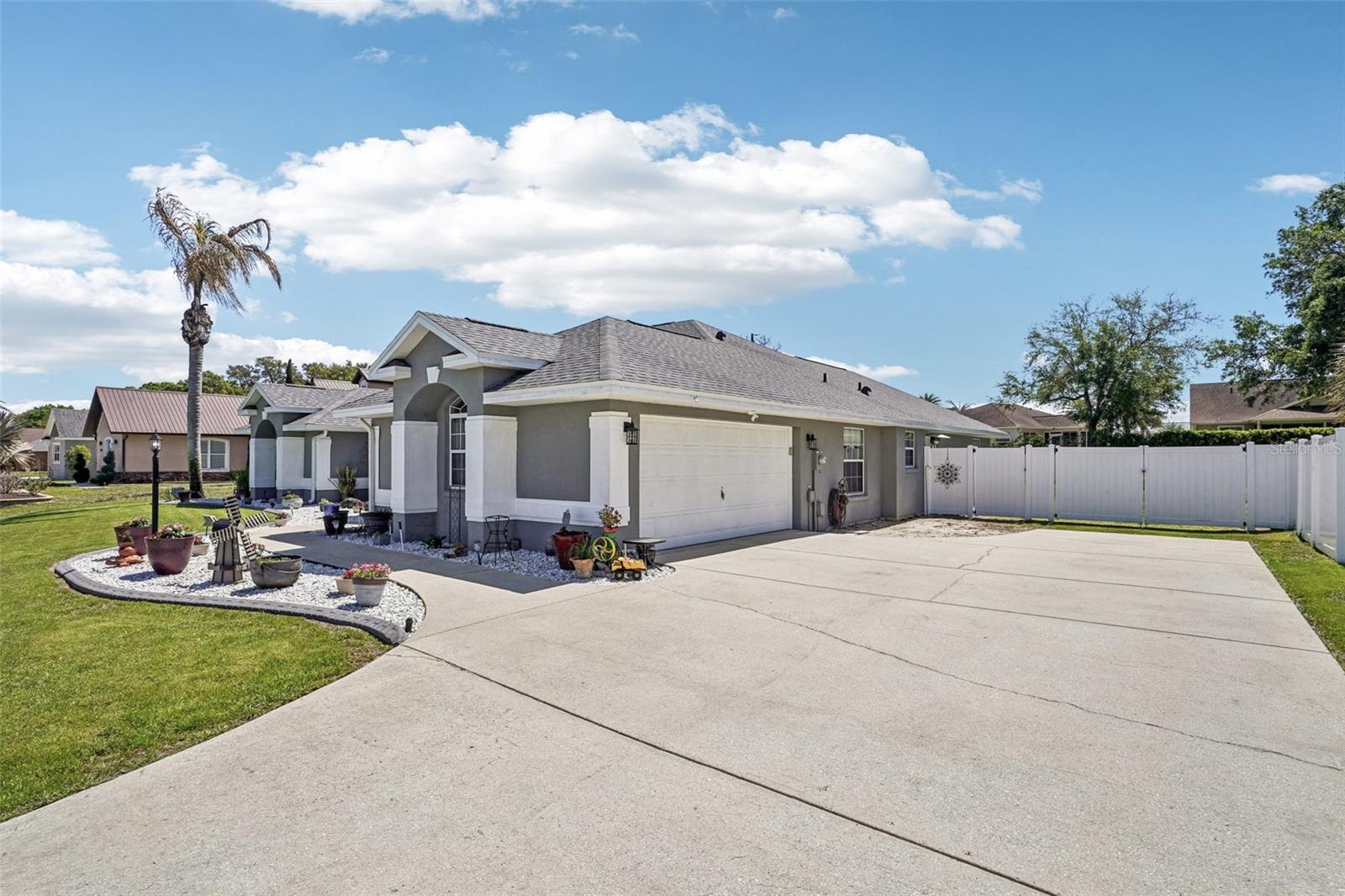 FAIRWAYS AT ROLLING HILLS 1STADDITION - Residential