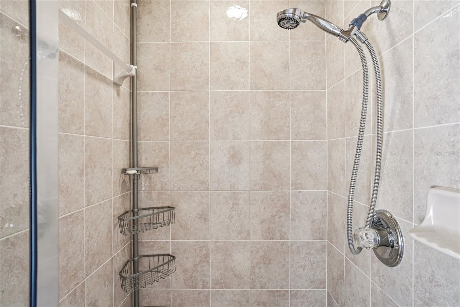 FAIRWAYS AT ROLLING HILLS 1STADDITION - Residential