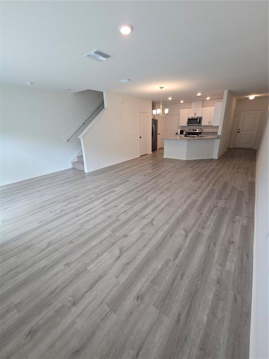 BELLAVIVA PH 4 - Residential Lease