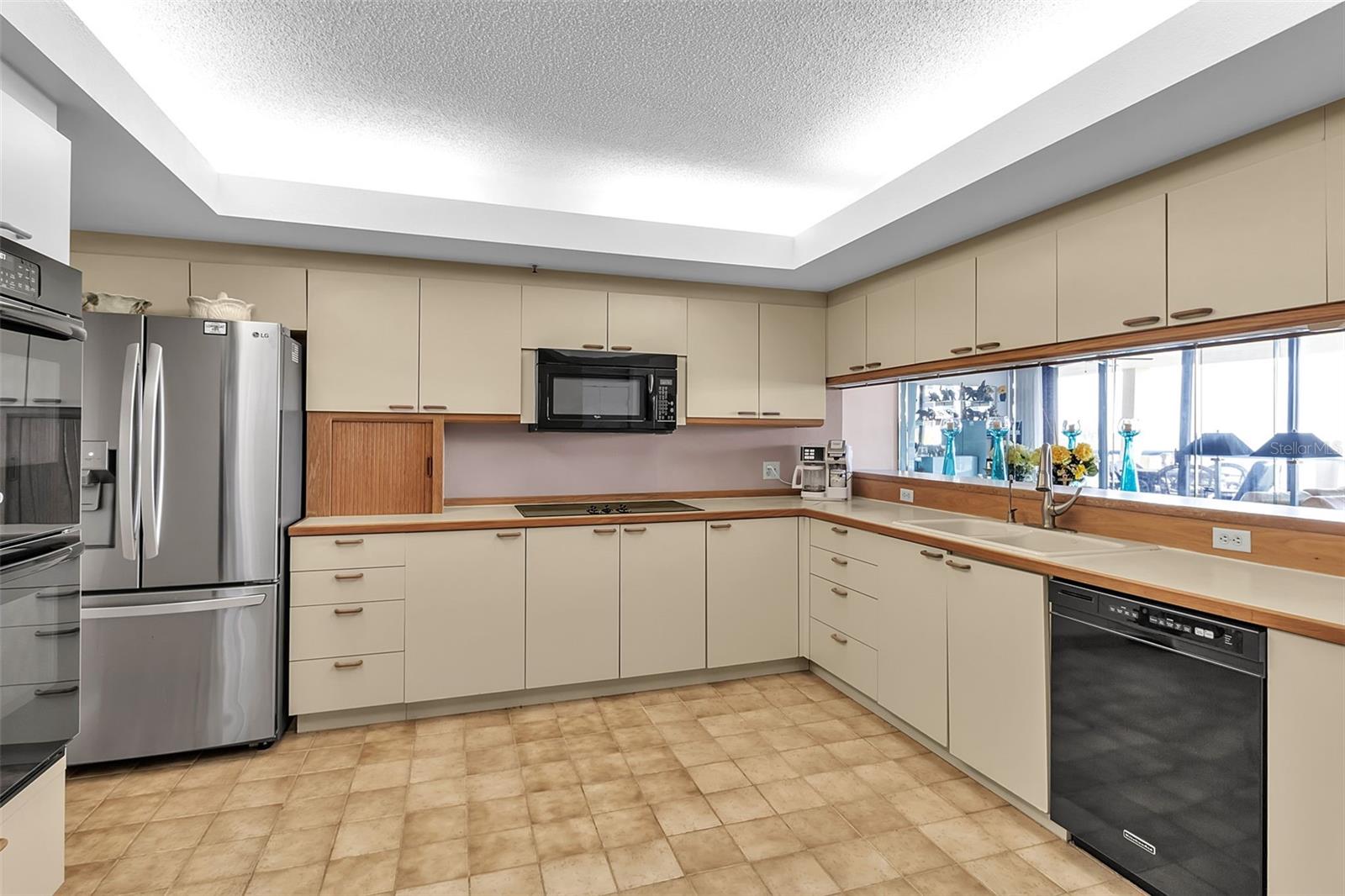 FAIRWAY BAY - Residential