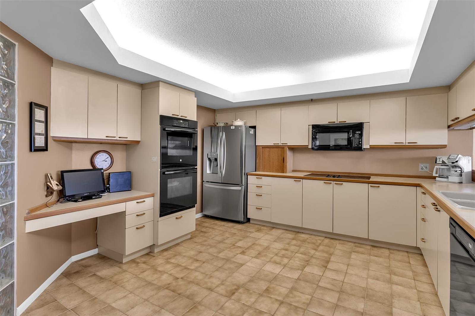 FAIRWAY BAY - Residential