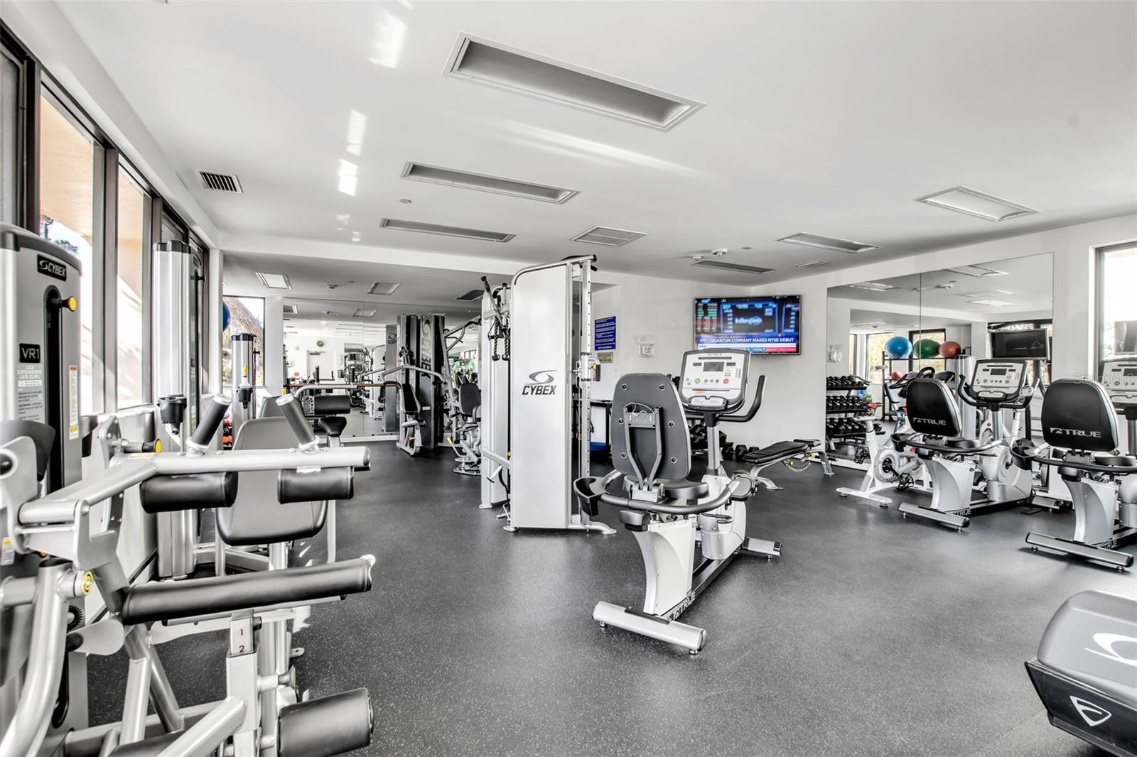 FAIRWAY BAY - Residential