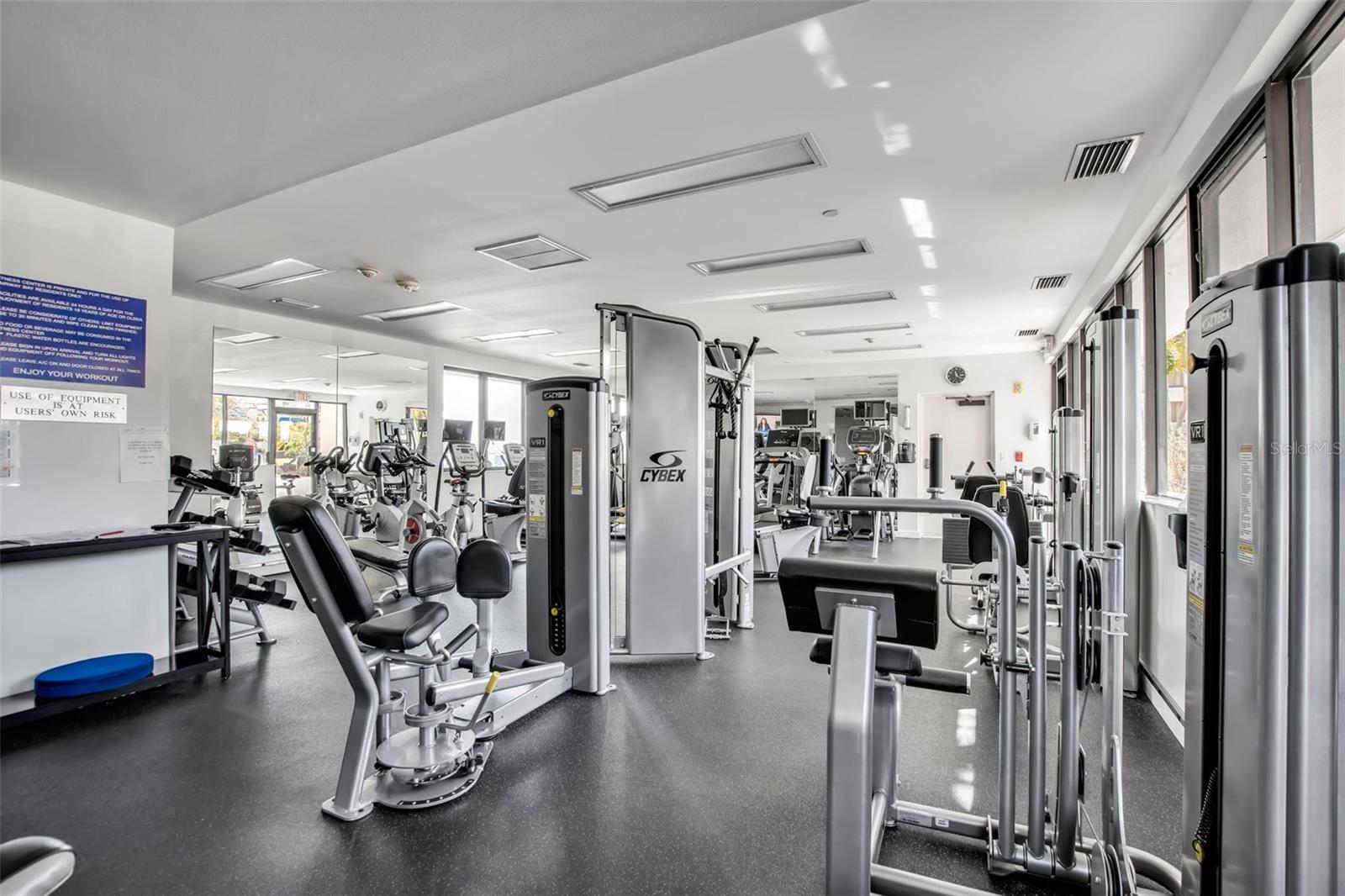 FAIRWAY BAY - Residential