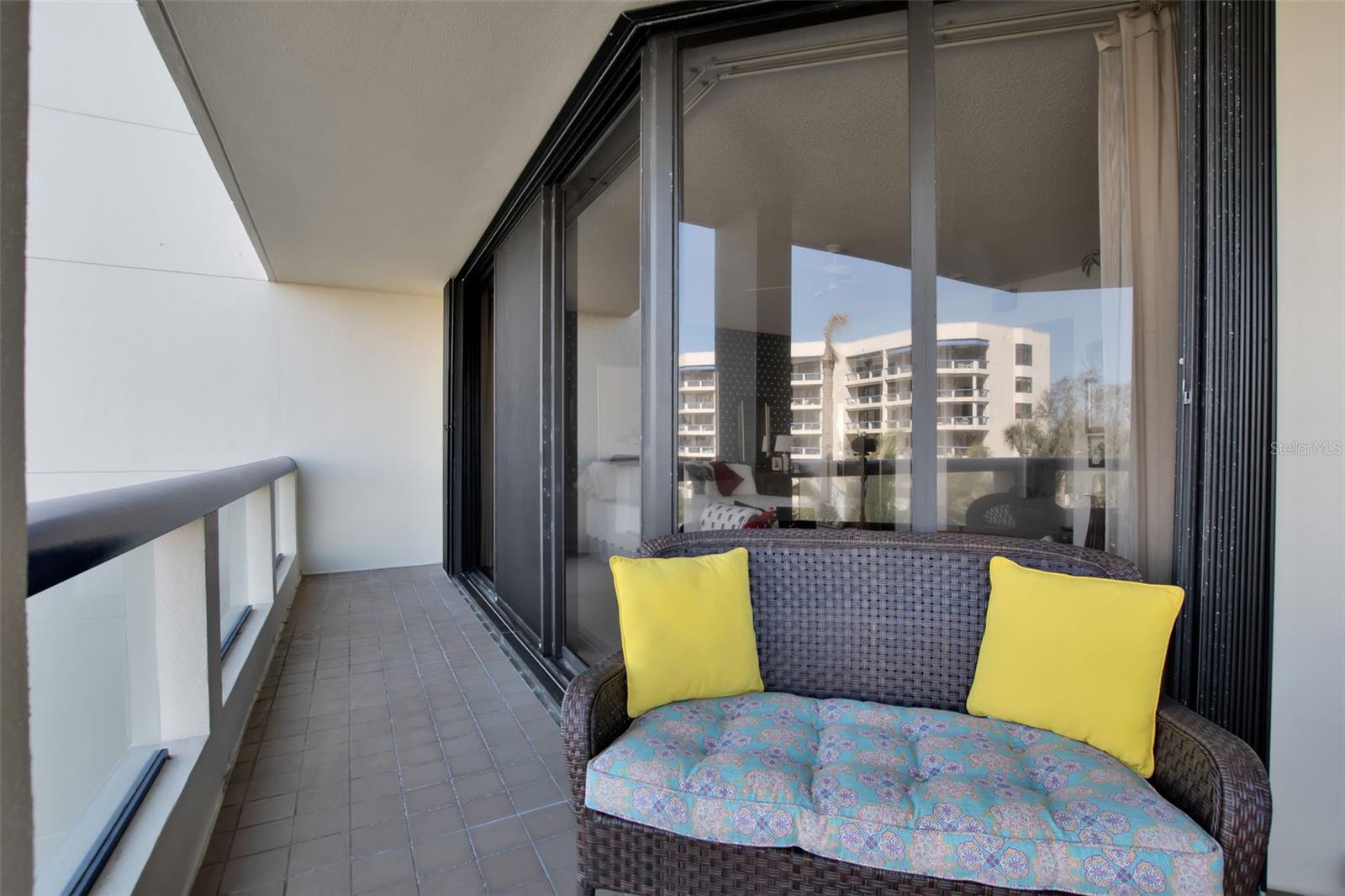 FAIRWAY BAY - Residential