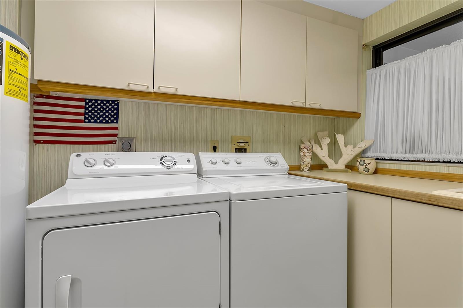 FAIRWAY BAY - Residential