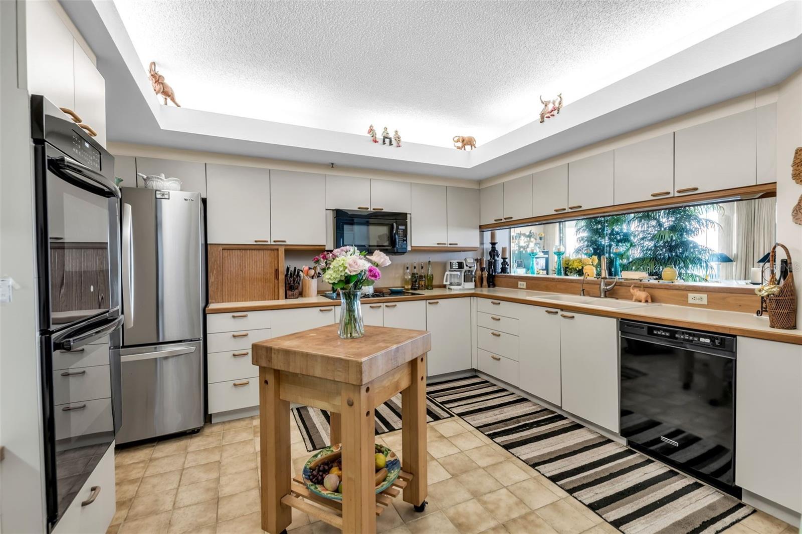 FAIRWAY BAY - Residential