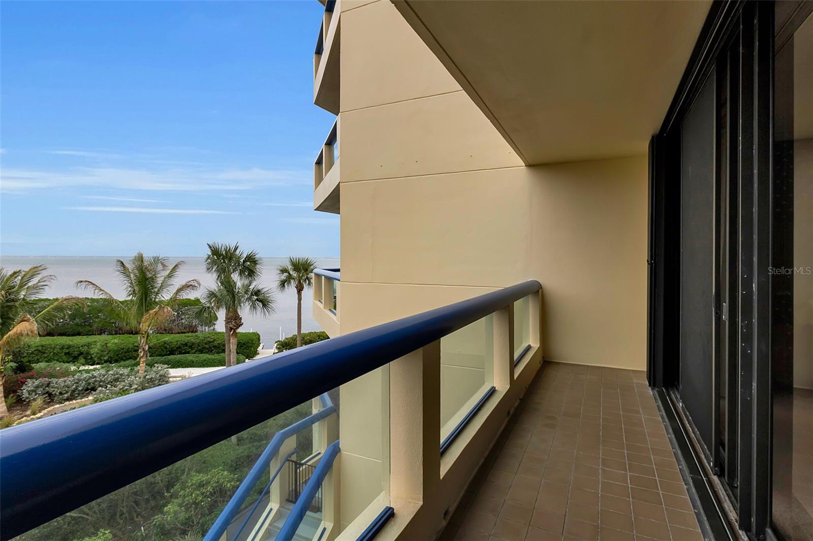 FAIRWAY BAY - Residential